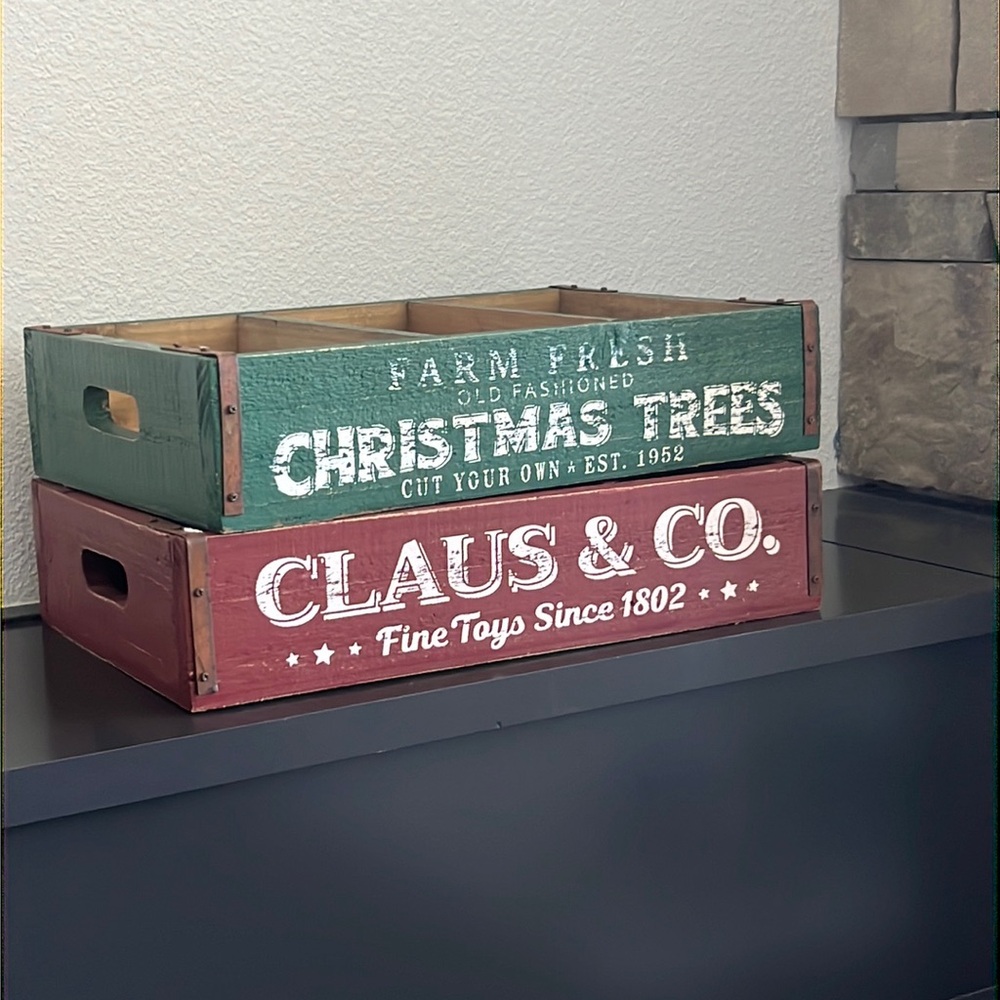 Set of 2 Kirklands Christmas Crates - Green Farm Fresh Trees & Claus & Co.